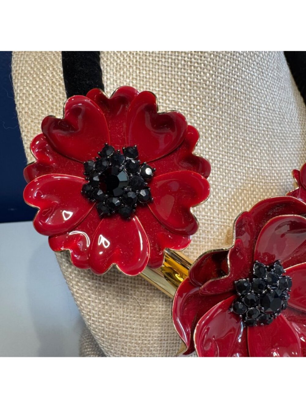 Kate Spade Red Flower Statement Necklace With Dust Bag - Bold Floral Design Blac - Picture 3 of 13